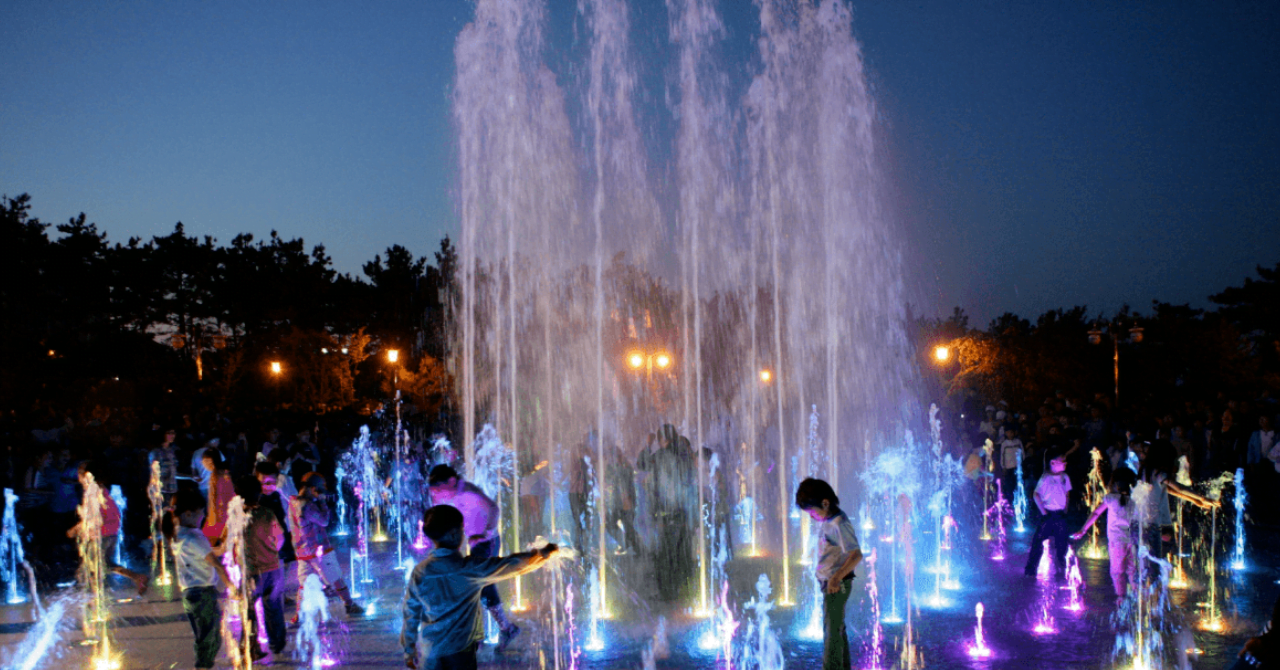 Advice for Planning, Setting Up, and Upkeeping Your Fountain Lighting