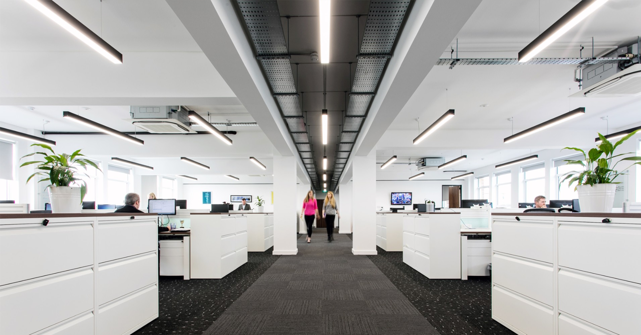 How to use linear lights to improve office efficiency-About lighting